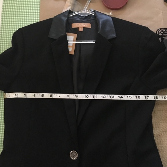 Ellen Tracy black blazer - Picture 8 of 8